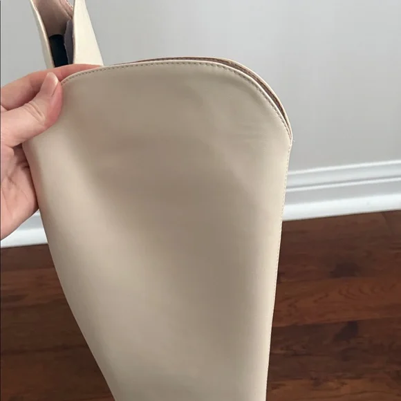 BN Women's Knee High Cream Leather Boots with Pointed Toe - Picture 4 of 8